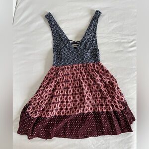 Lulu's Women’s Dress in Blue and Red Floral